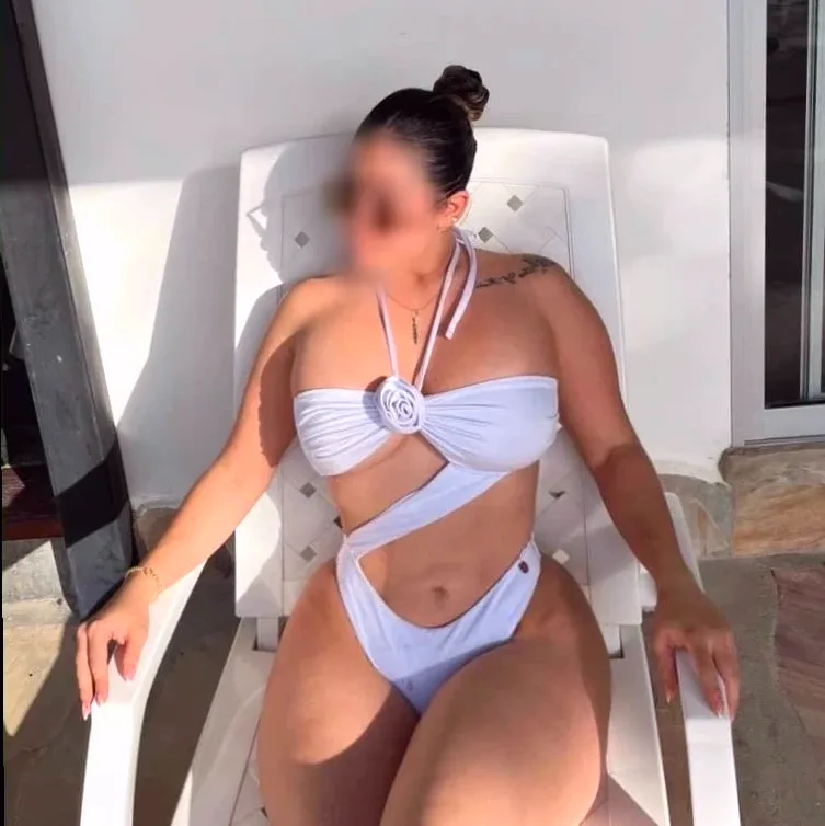 Annika, 28