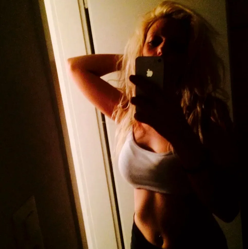 Jessica, 33