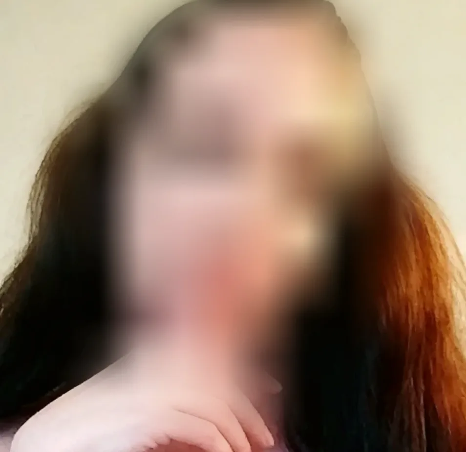 Rebecca, 26